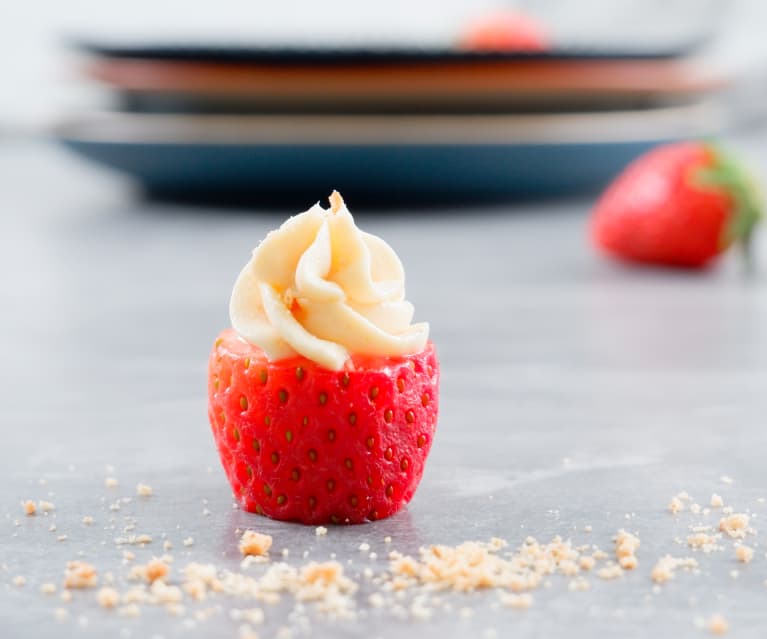 White Chocolate Cheesecake Stuffed Strawberries