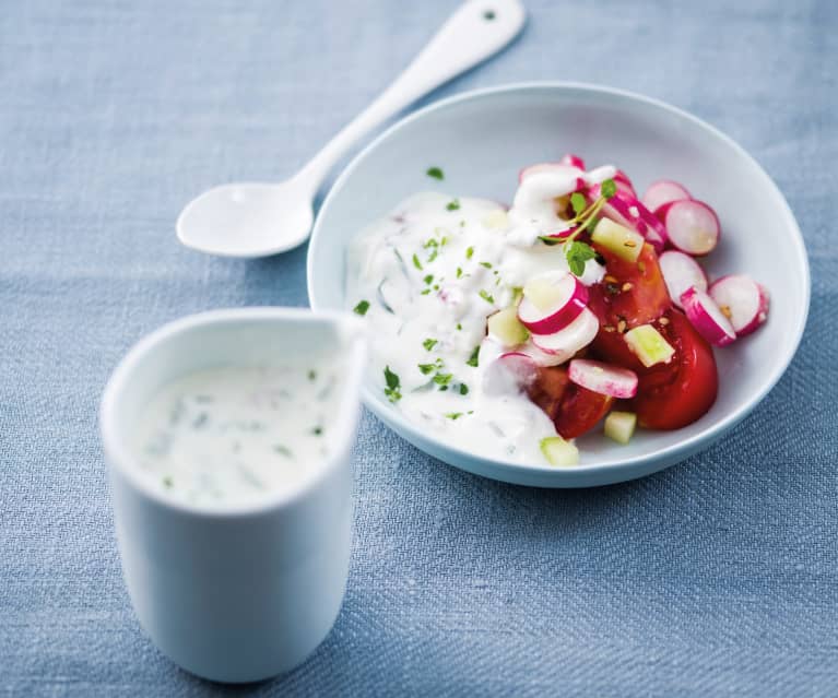 Sauce au yaourt et aux herbes rapide : découvrez les recettes de