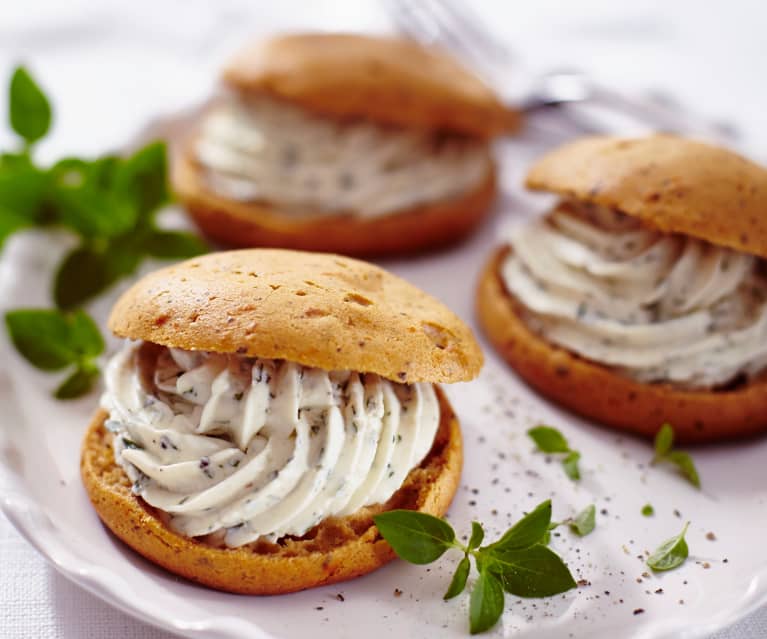 Italienische Windbeutel mit Kräuter-Frischkäse-Füllung - Cookidoo ...