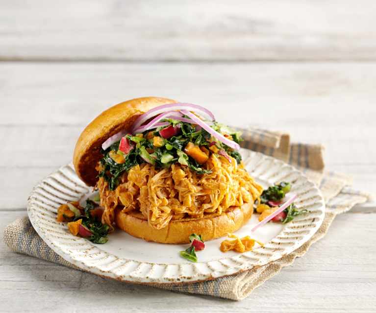 Jackfruit BBQ, cu coleslaw