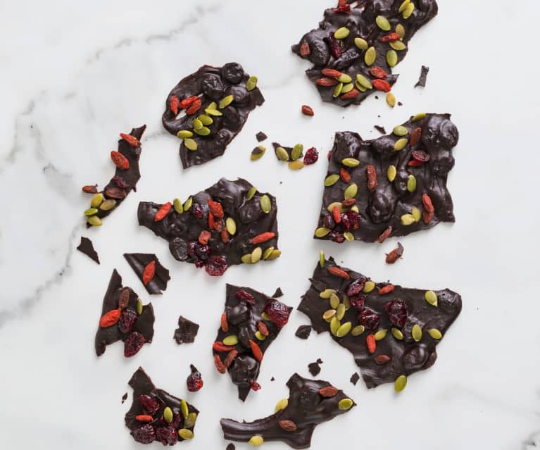 Maca chocolate bark