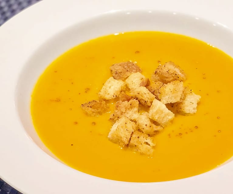 Sopa creme de abóbora com curry