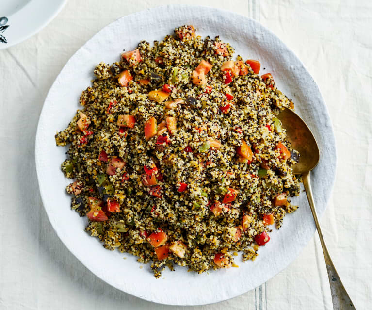 Salada de quinoa e legumes