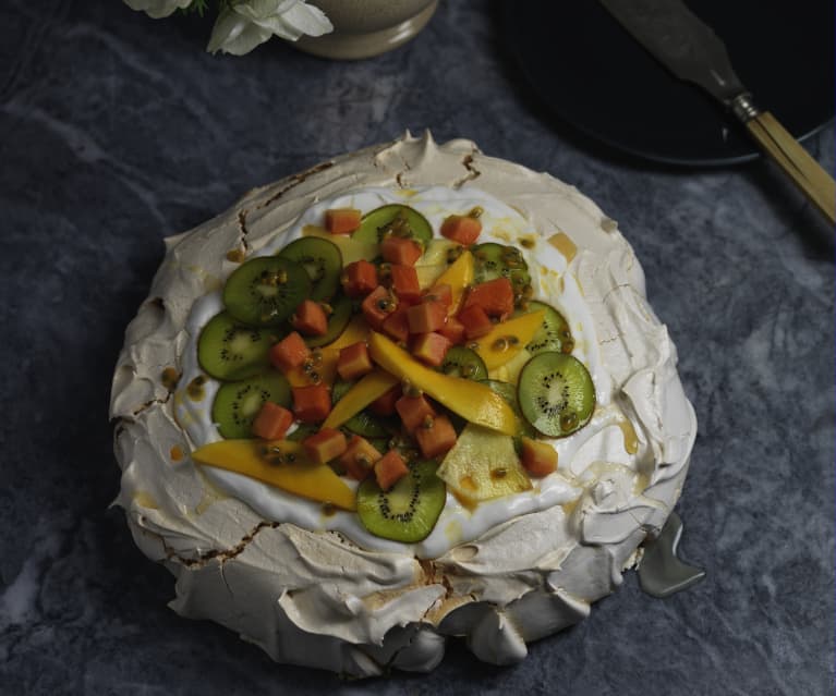 Pavlova de frutos tropicais