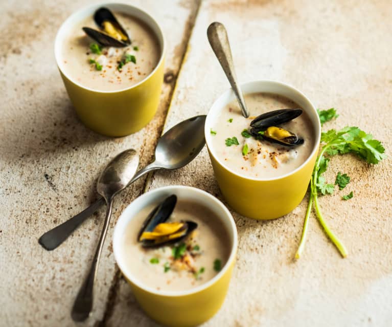 Caldo de sururu (Soupe de moules au lait de coco) - Cookidoo® – la  plateforme de recettes officielle de Thermomix®