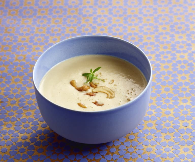 Velouté de poulet à la noix de cajou