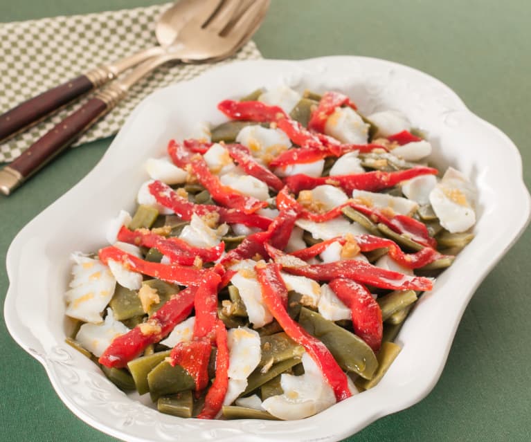 Judías verdes con bacalao y pimientos