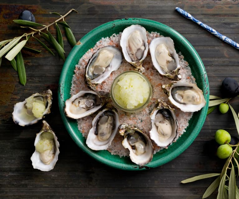 Oysters with lime granita