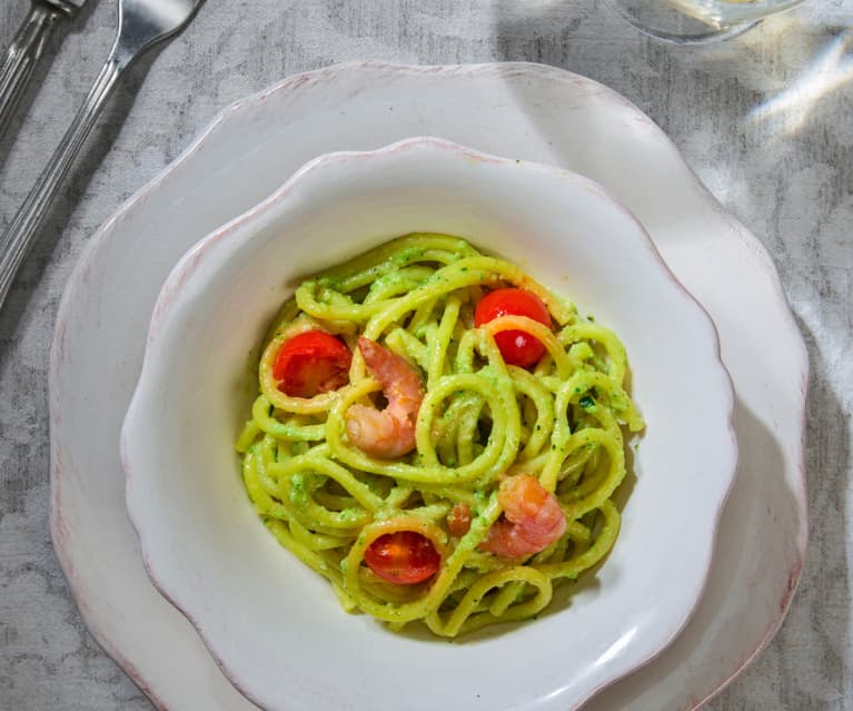 Spaghetti di riso con verdure e gamberi - Basilico Secco