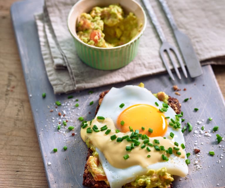 Avocado toast con uovo