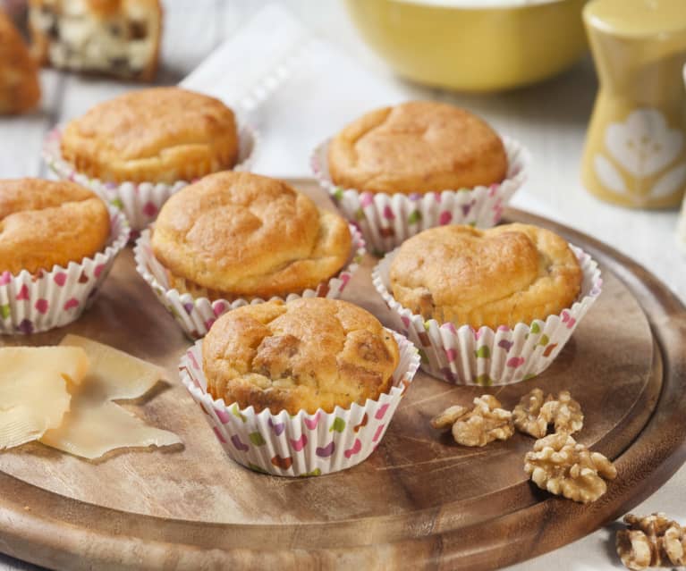 Muffin al Parmigiano Reggiano e noci