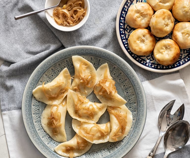 Knishes de Papa y Varenikes