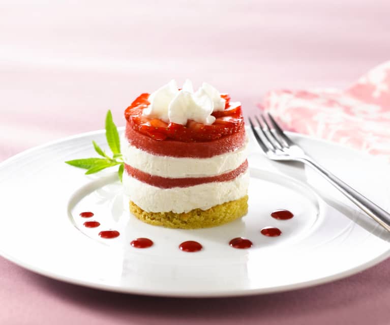 Entremets fraise façon mille-feuille