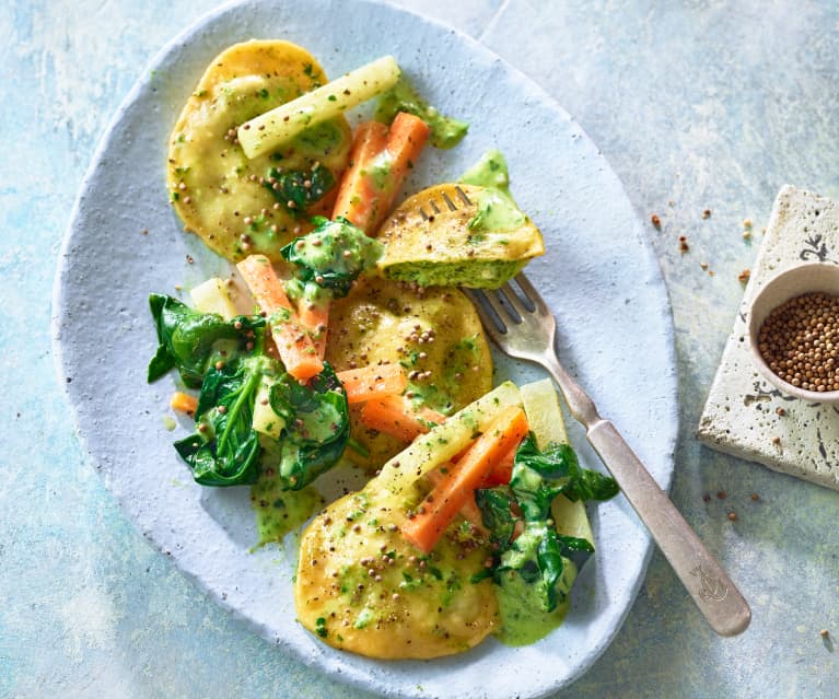 Bärlauch-Ravioli mit Rahmgemüse