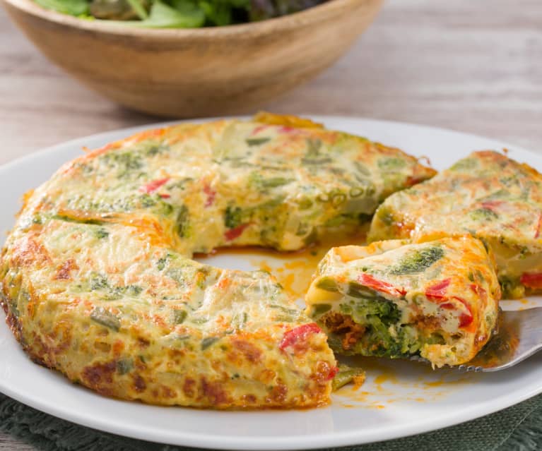 Vegetable tortilla with chorizo