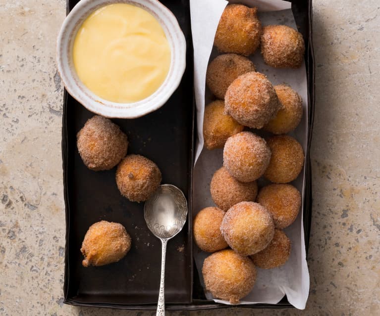 Italian ricotta doughnuts with citrus curd