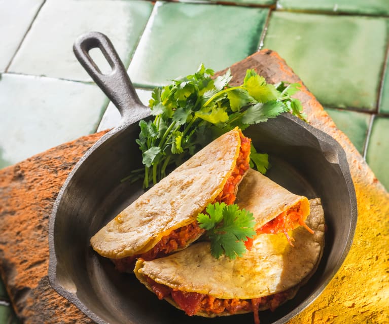 Quesadillas de chicharrón prensado