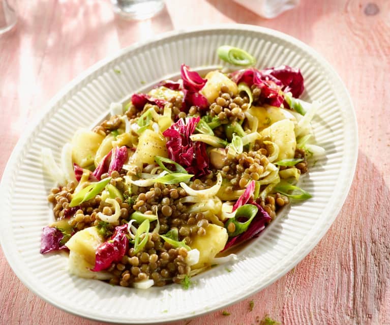 Linsen-Fenchel-Salat mit Frühlingszwiebeln und Ananas