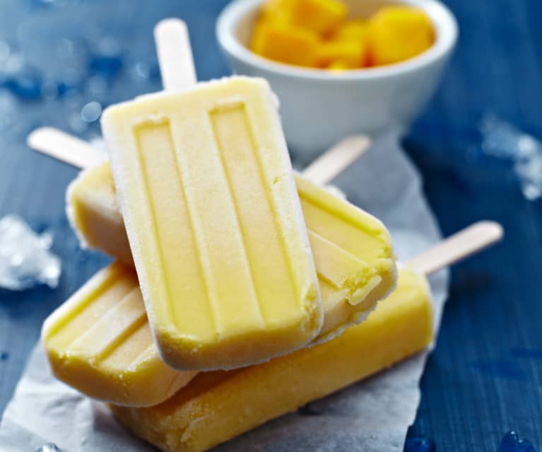 Glace au jogourt et à la mangue