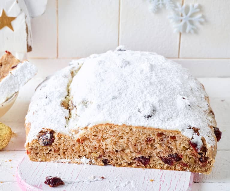 Dinkel-Walnuss-Stollen