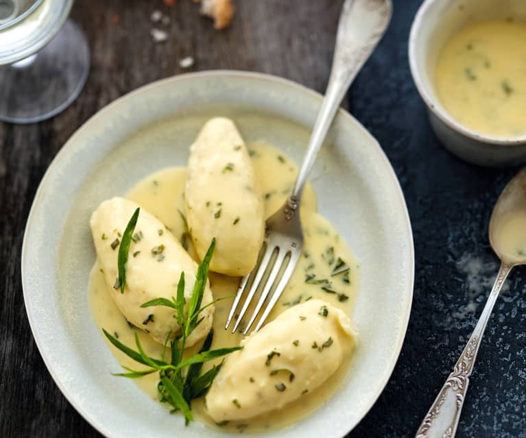 Quenelles de poisson au beurre blanc à l'estragon