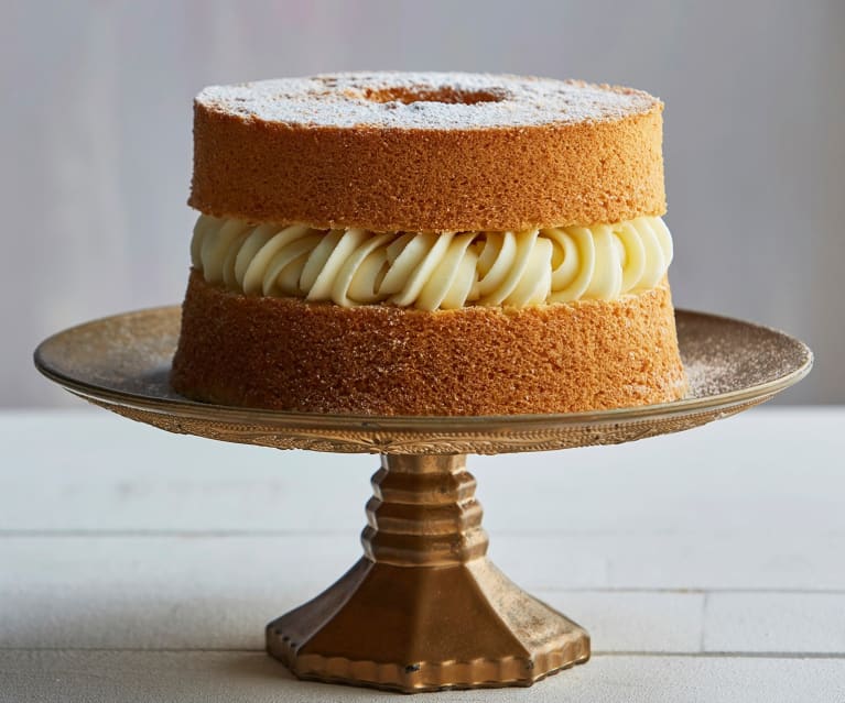 Chiffon cake alla vaniglia con crema al latte