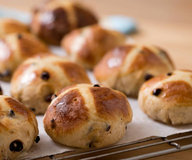 Hot cross buns