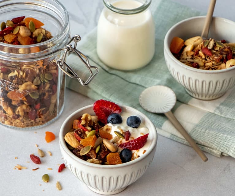 Grain-free granola (Noni Jenkins)