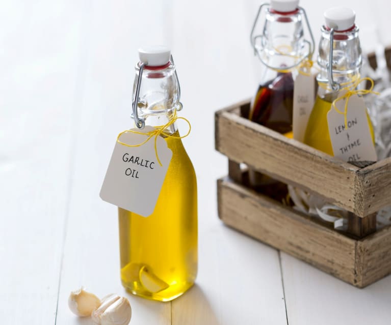 Garlic oil