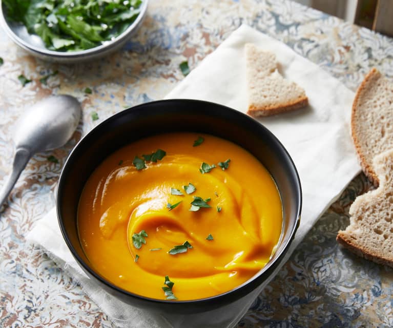 Soupe au chou, carotte, pommes de terre et haddock fumé - Cookidoo