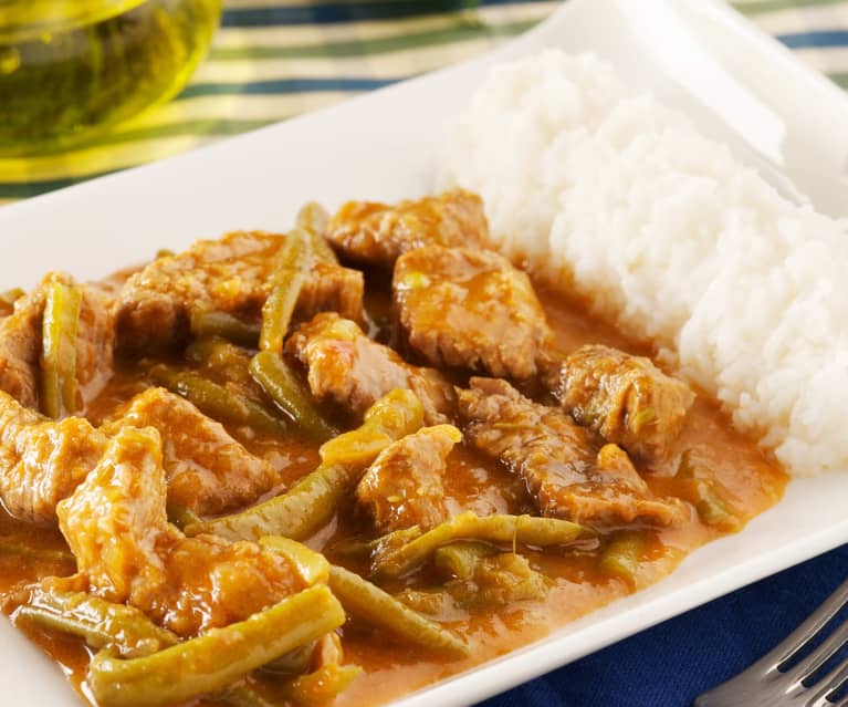 Judías verdes al curry con ternera y arroz blanco