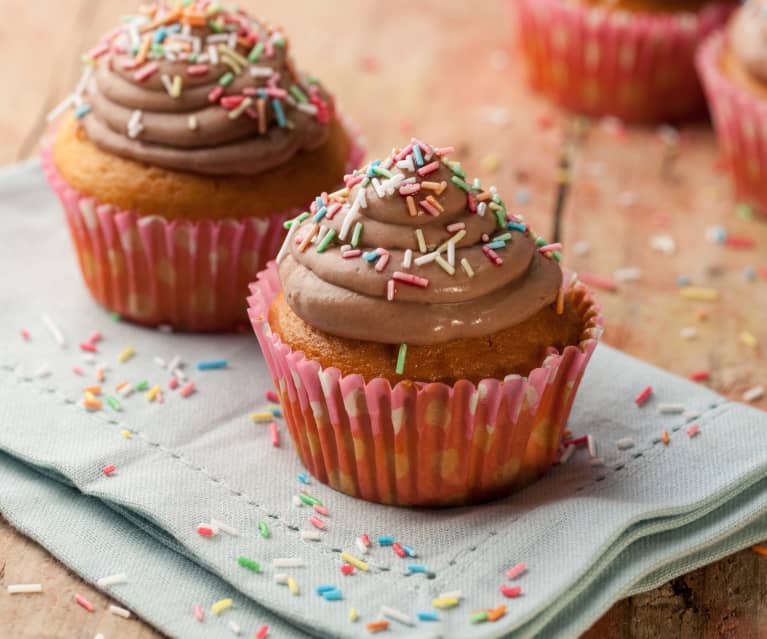 Cupcake con frosting alla crema gianduia