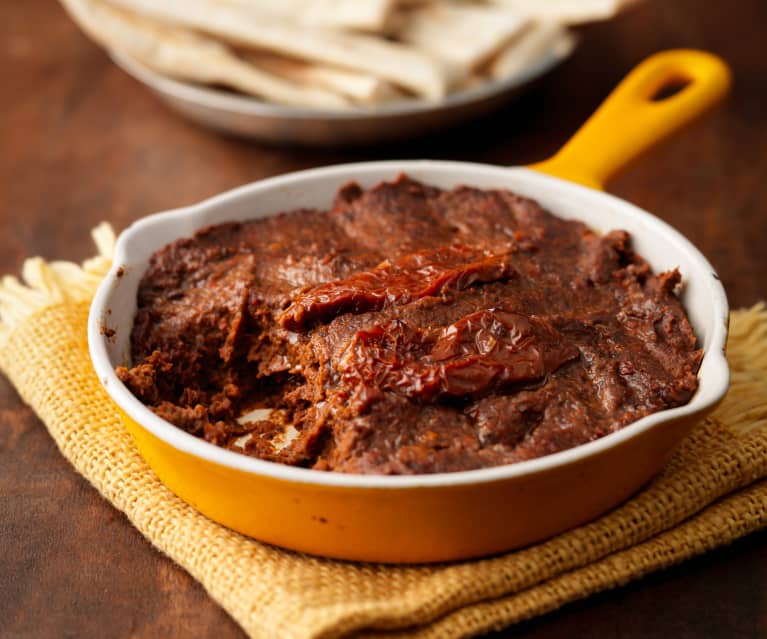 Black Bean and Sun-dried Tomato Dip