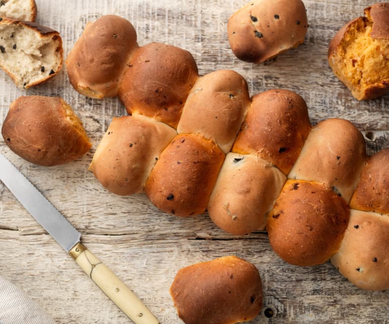 Sun-dried Tomato Tear and Share Bread