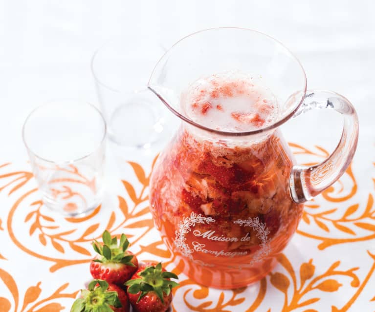 Sangria de champanhe e morango