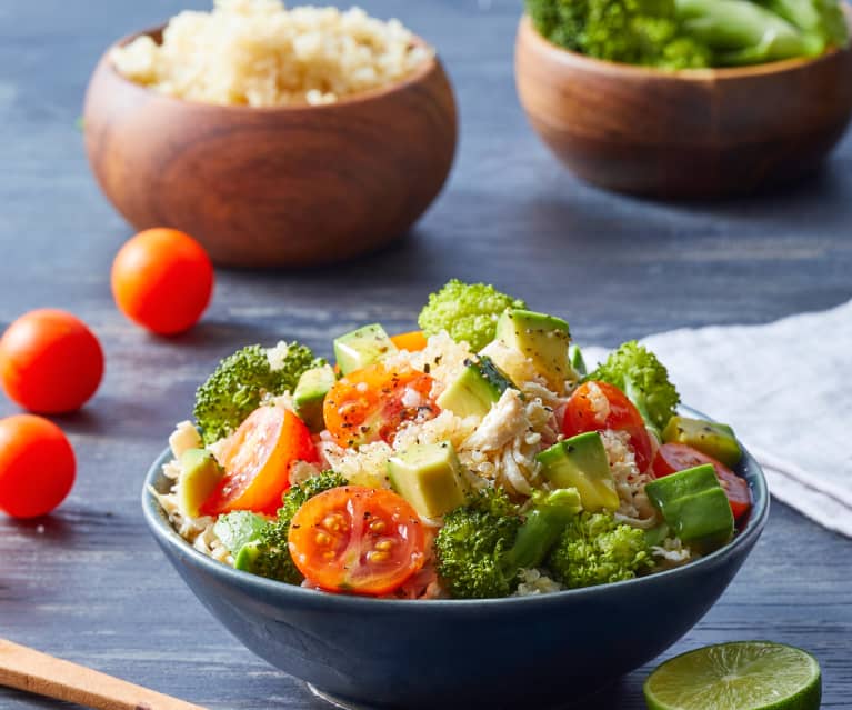 Ensalada de pollo con quinoa