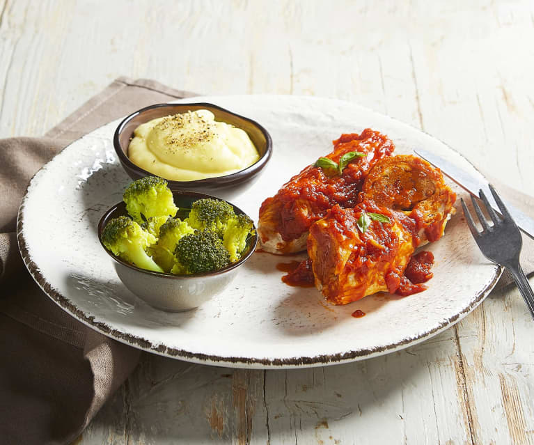 Involtini al pomodoro con purè di patate e contorno di broccoli