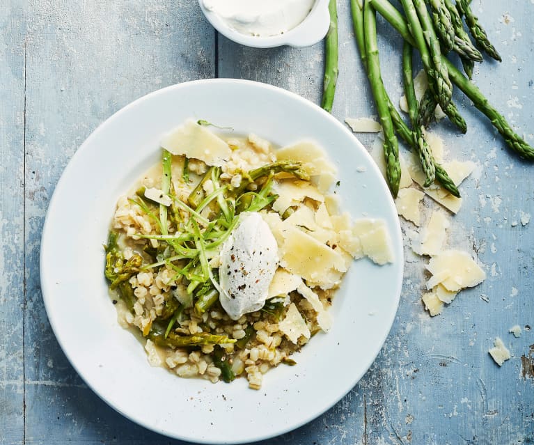 Risotto d'orge aux asperges, mascarpone et parmesan 