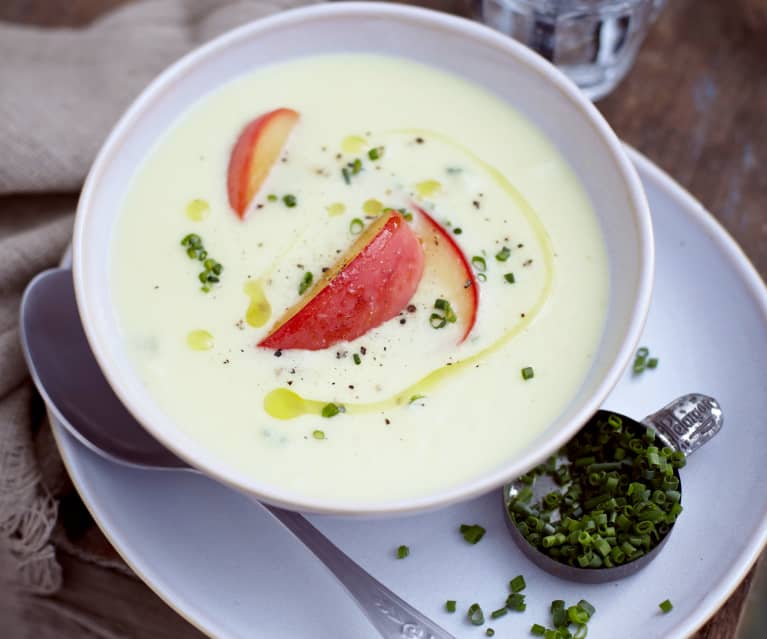 Apfel-Sellerie-Cremesuppe