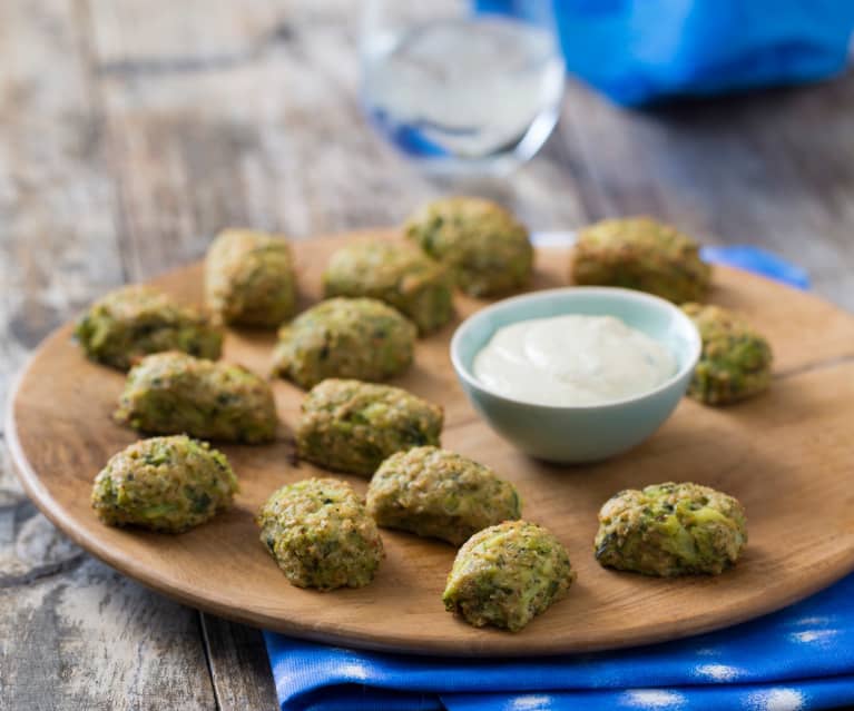 Baked broccoli bites with tofu mayonnaise