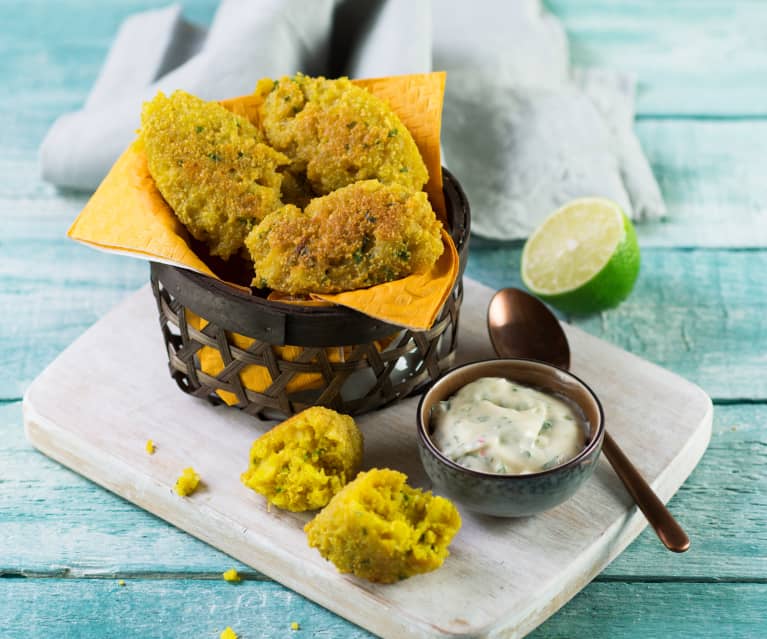 Erdäpfel Pakoras mit Limetten-Koriander-Mayonnaise