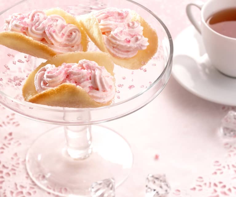 Cupcakes à la rose, garniture à l'abricot