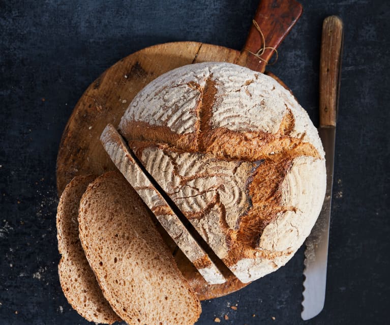 Ruchbrot im Brattopf