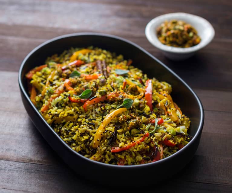 Carrot, capsicum and pistachio pilaf