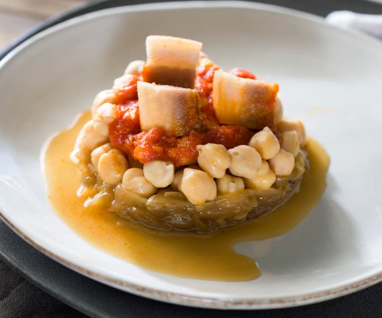 Garbanzos encebollados