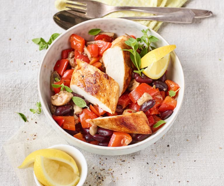 Paprika-Bowl mit Hähnchen