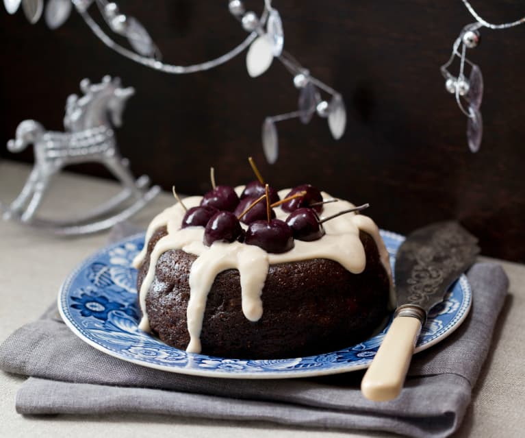 English Plum Pudding | Christmas Recipes - RecipesXP