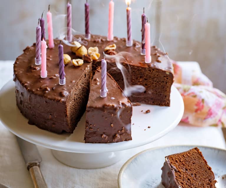 Gâteau au chocolat et glaçage à l'avocat