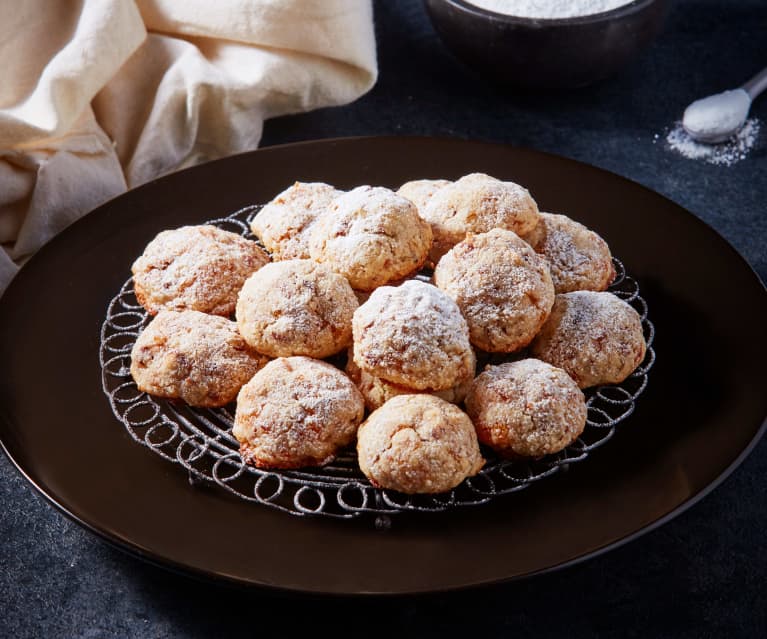 Galletas de Amaretti con nuez y chabacano