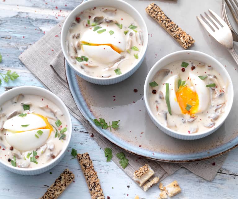 Oeuf mollet sur mousse de champignons - Un zeste de magie